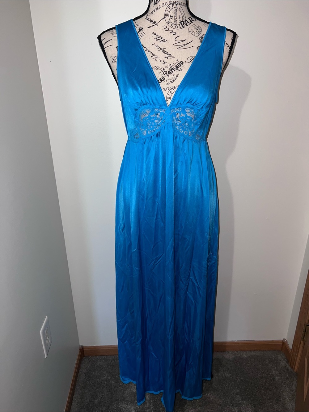 Vintage Shadowline Electric Blue Lace Trim Maxi Slip Dress Nightgown Small USA